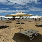 24 Center Parking And Sea Design District Lignano Sabbiadoro