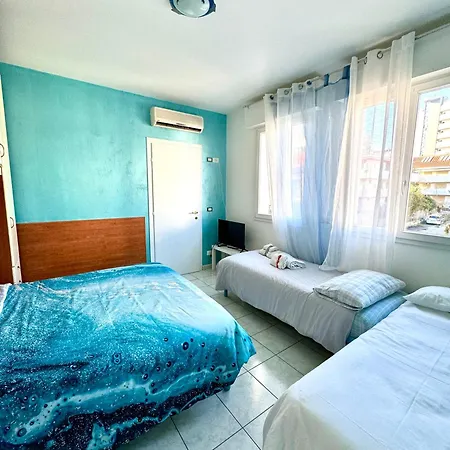 24 Center Parking And Sea Design District Apartment