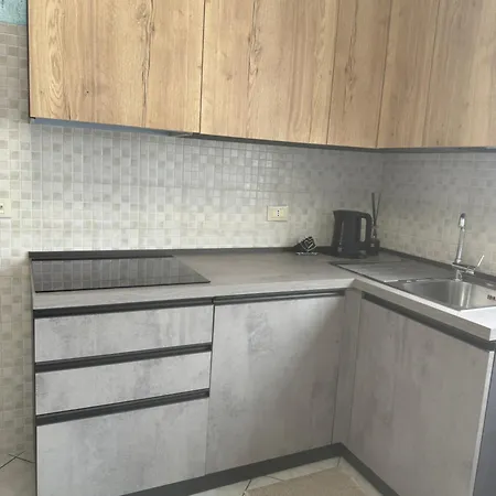 24 Center Parking And Sea Design District *